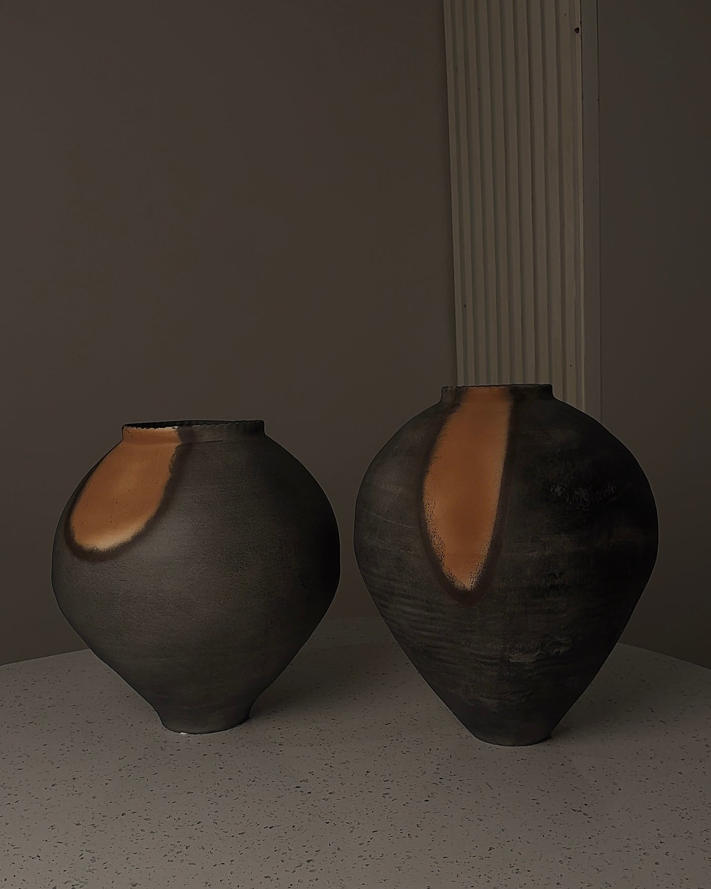 Onyx Shadow Vase