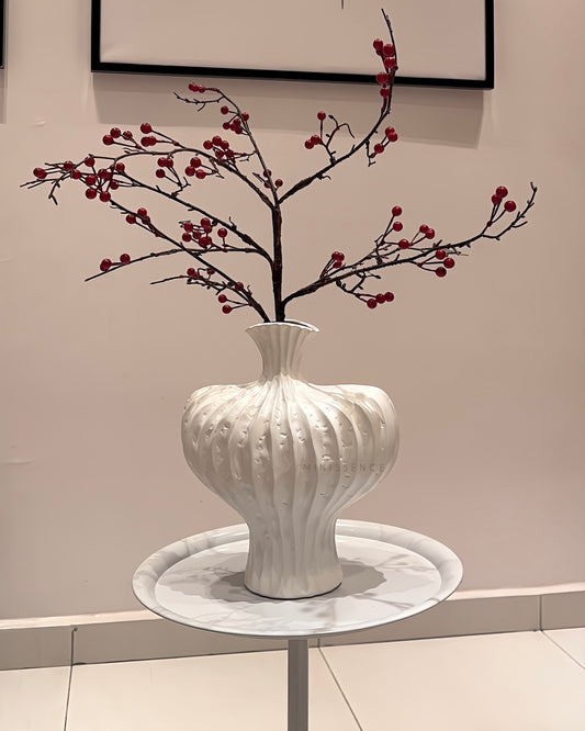 Zyra Curve Vase