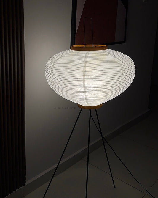 Zen Tripod Lamp