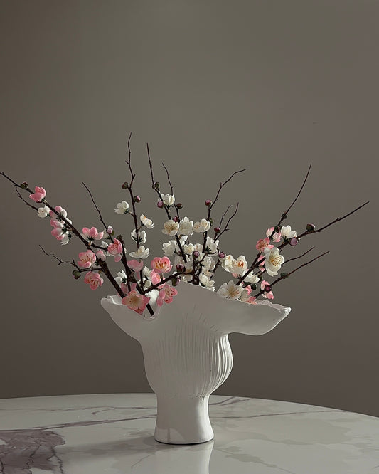 Petal Sculpt Vase