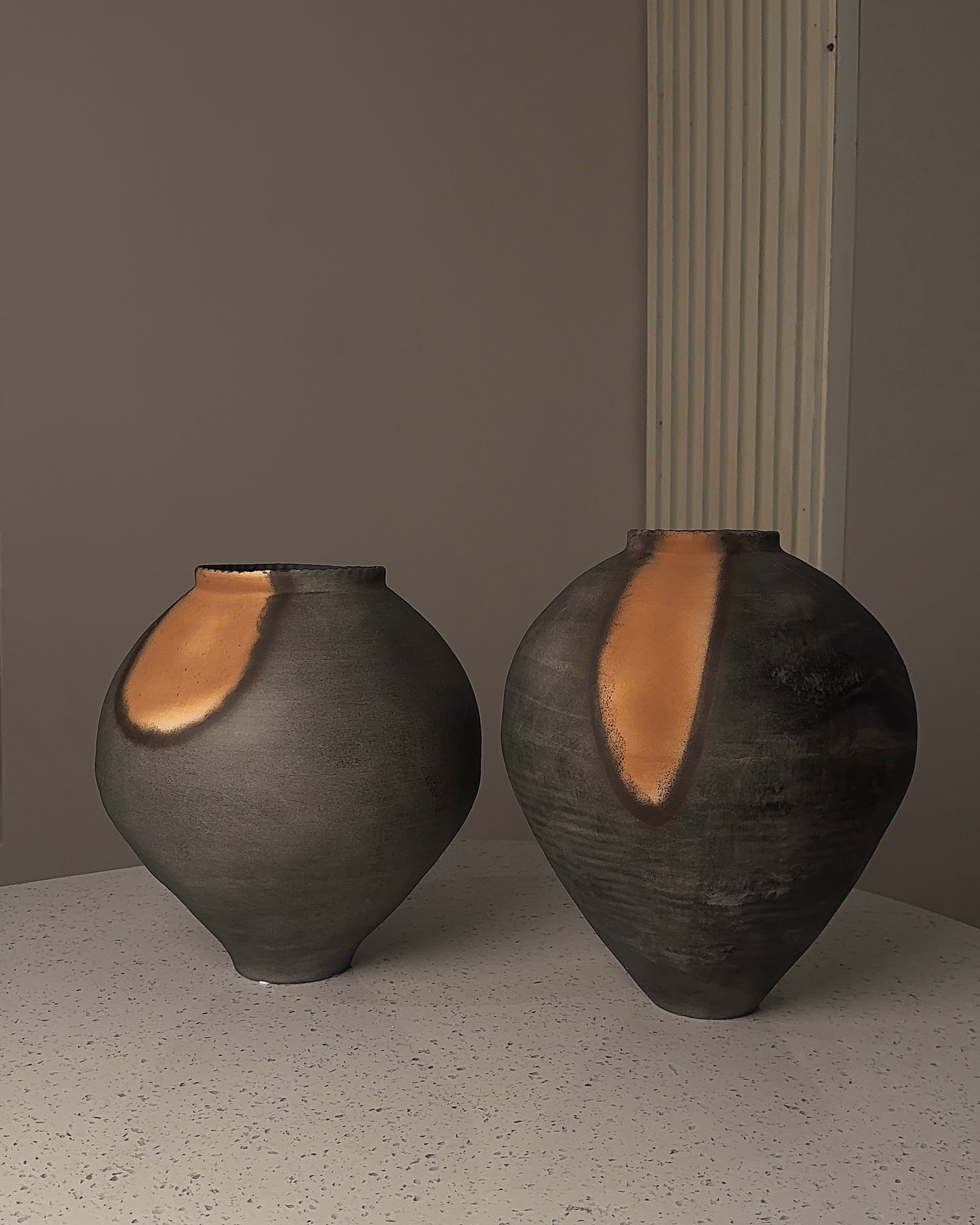 Onyx Shadow Vase