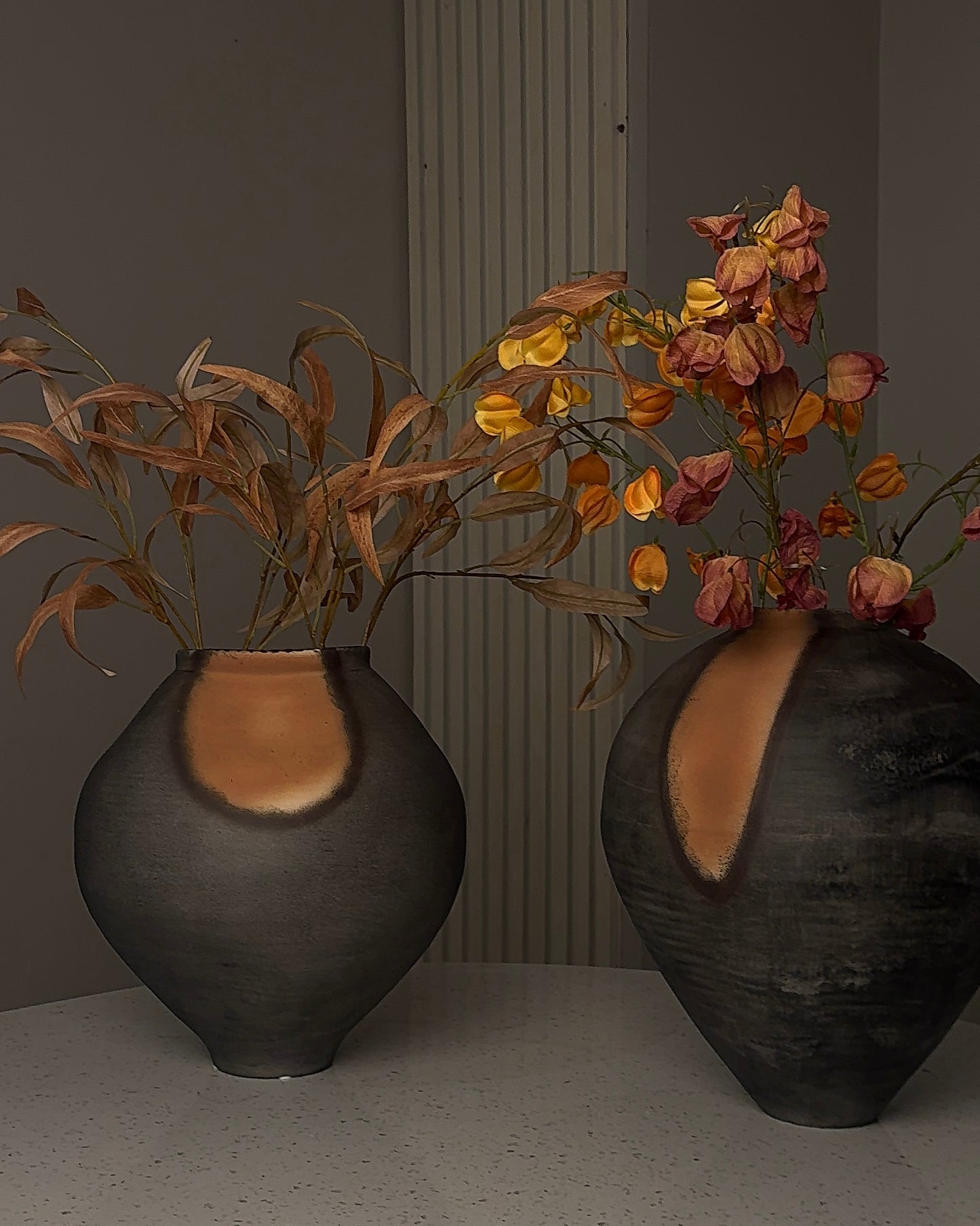 Onyx Shadow Vase