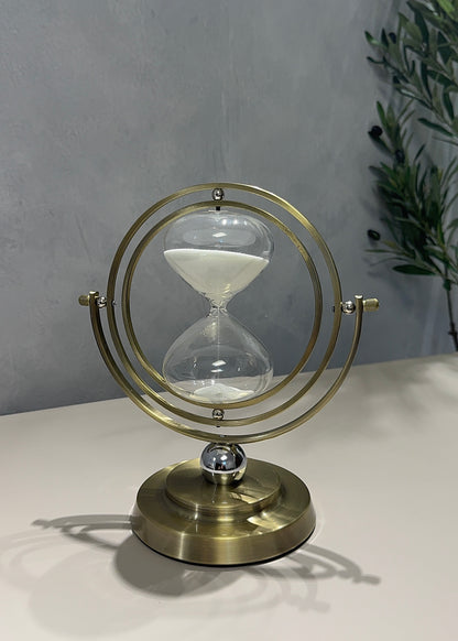 Aurea Hourglass