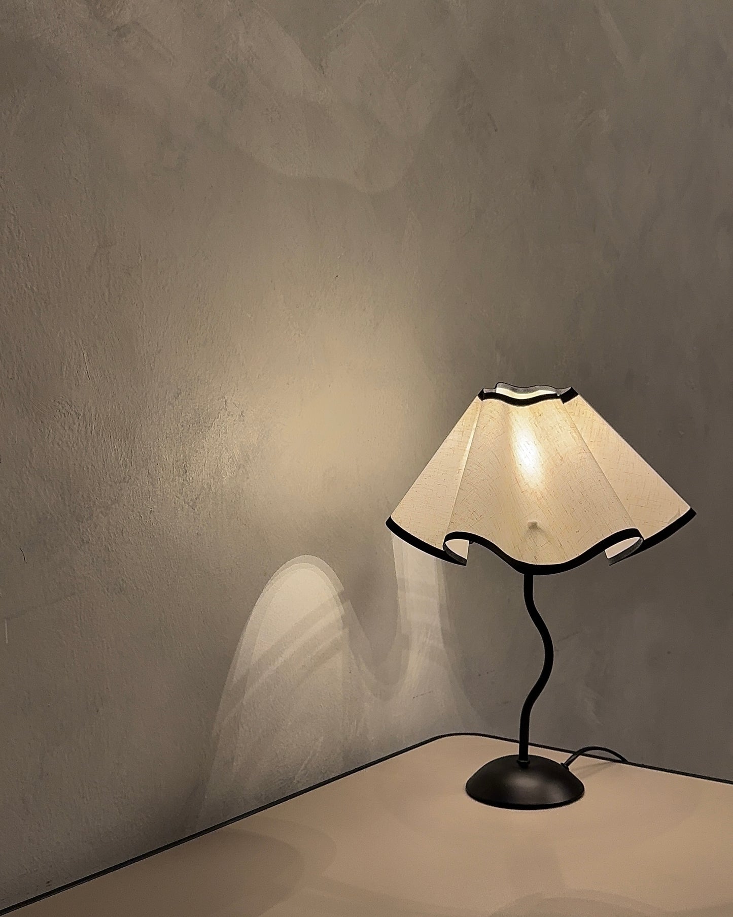 Ripple Shade Lamp