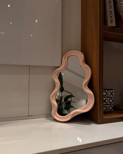 Abstract Curve Mirror