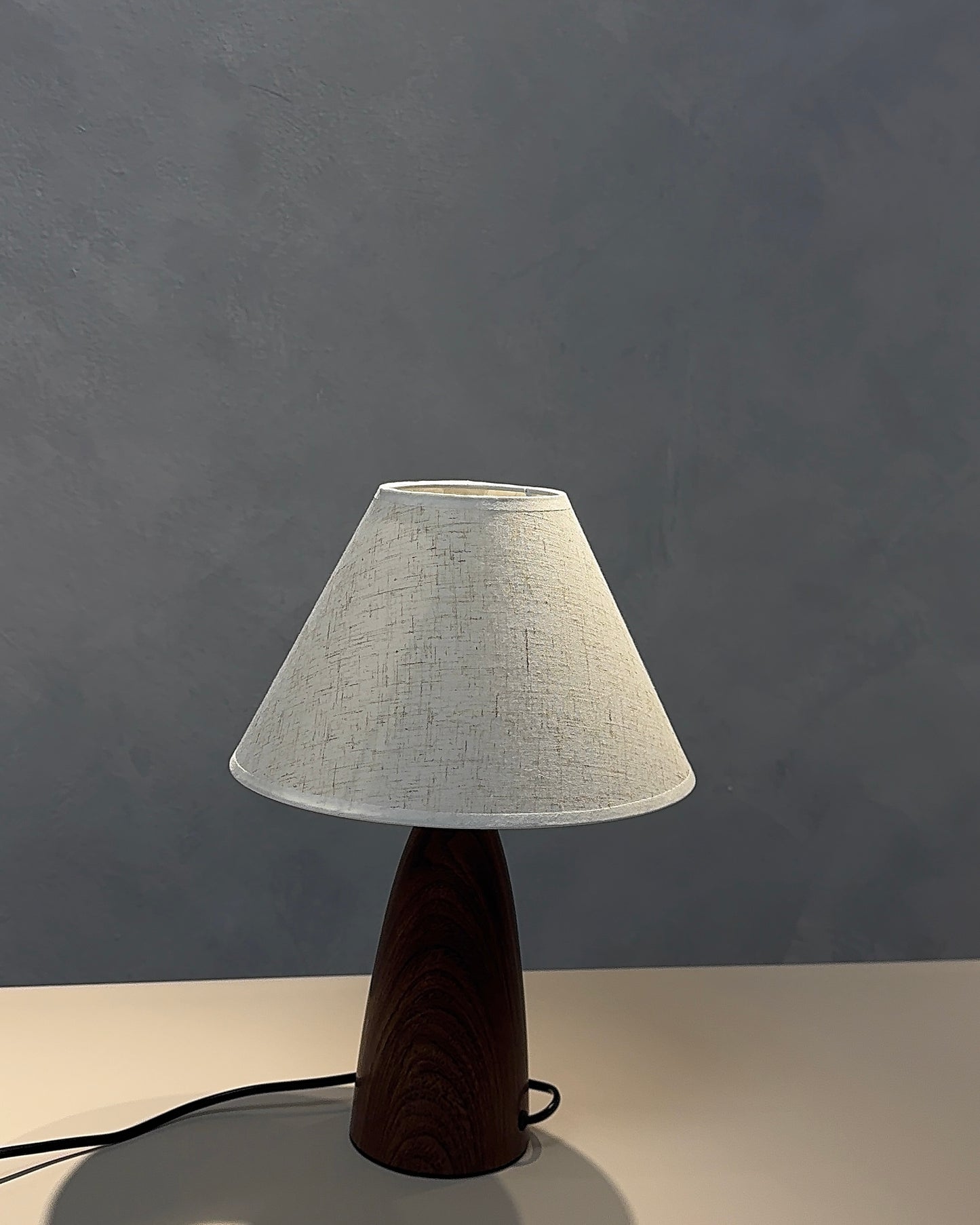 Elva Lamp