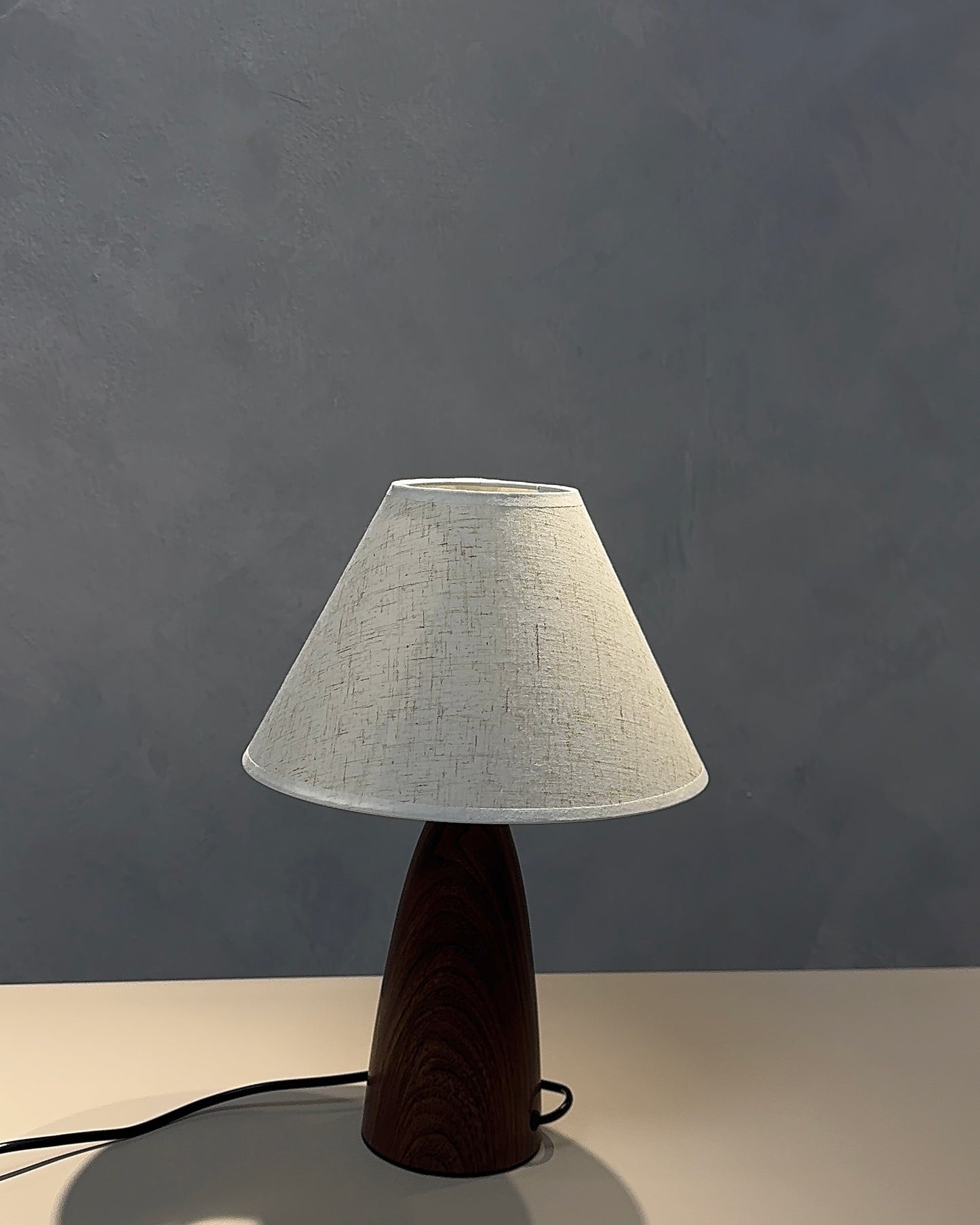 Elva Lamp