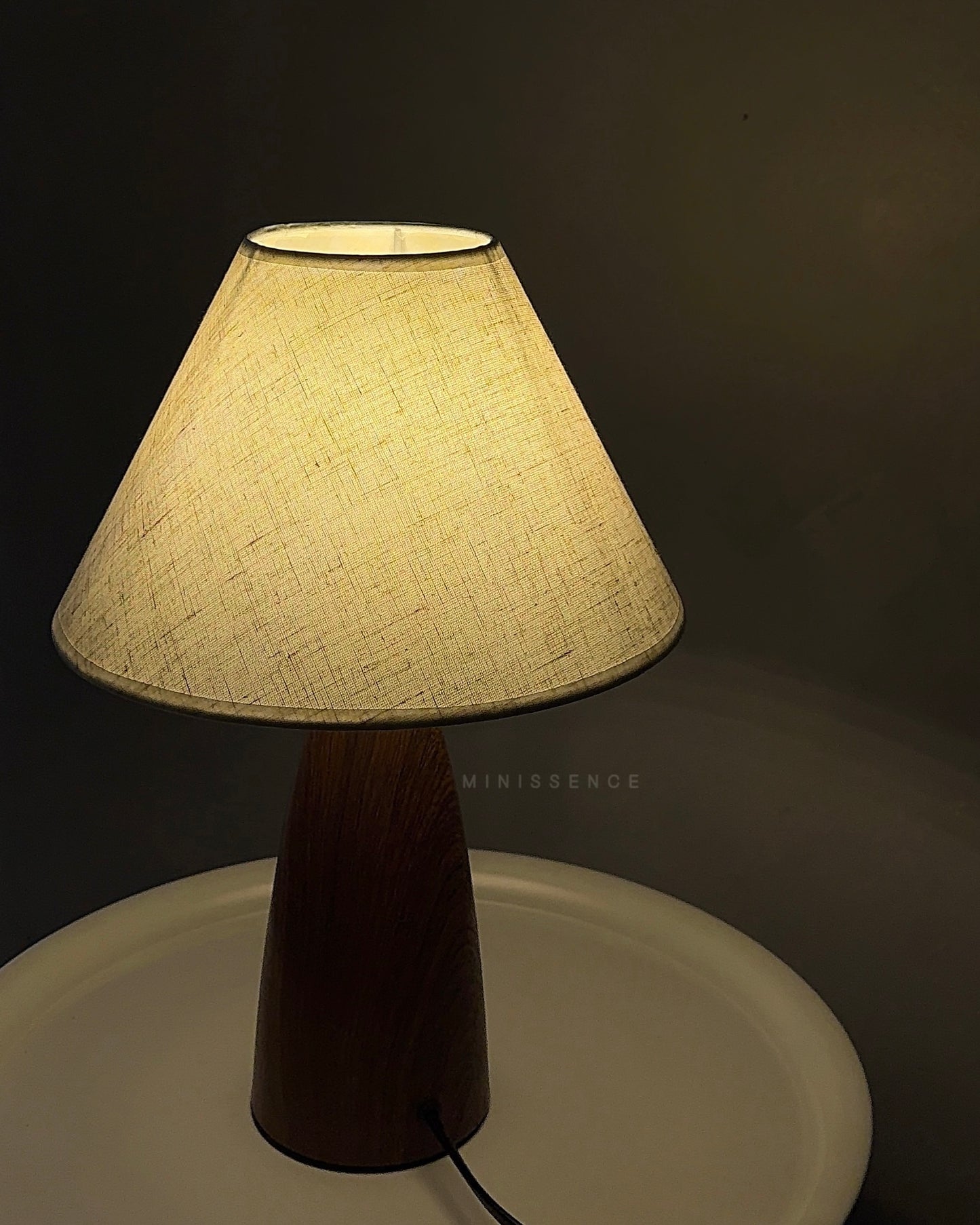 Elva Lamp