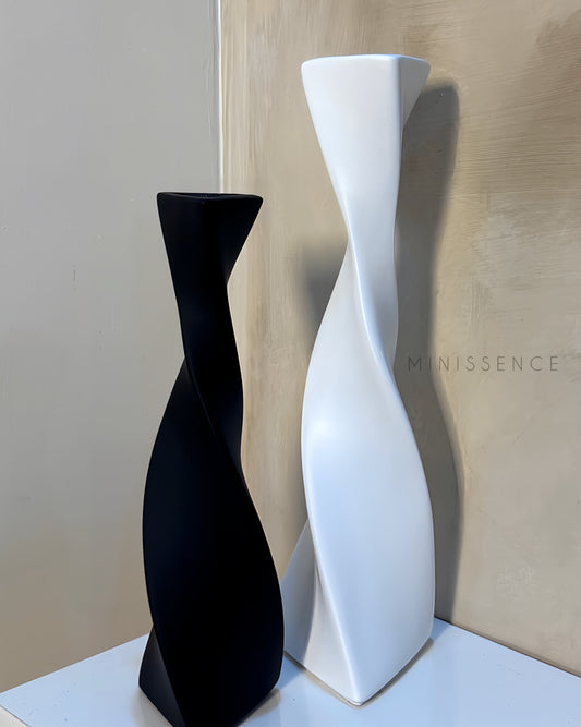 Selene Twist Vase