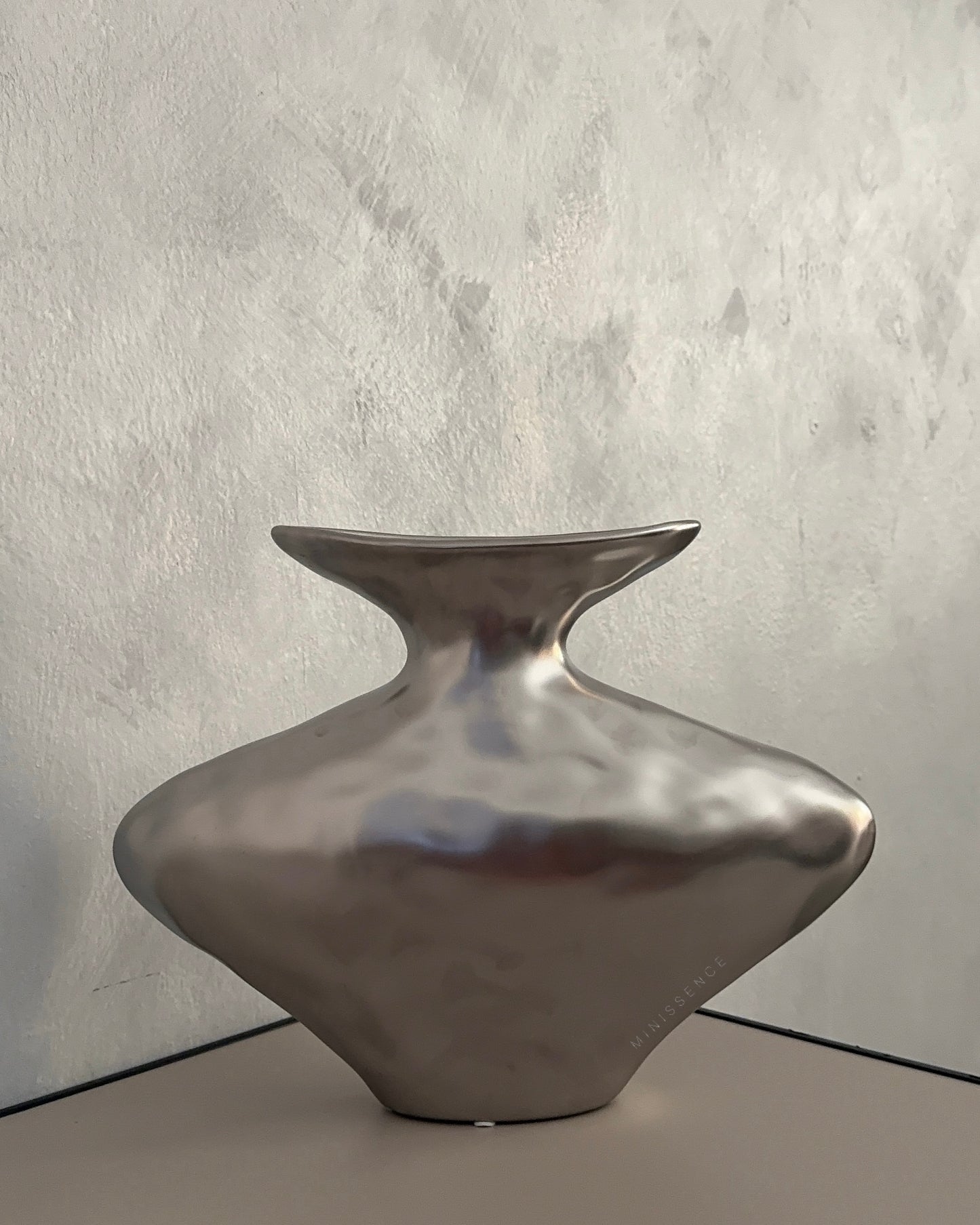Flux Curve Vase