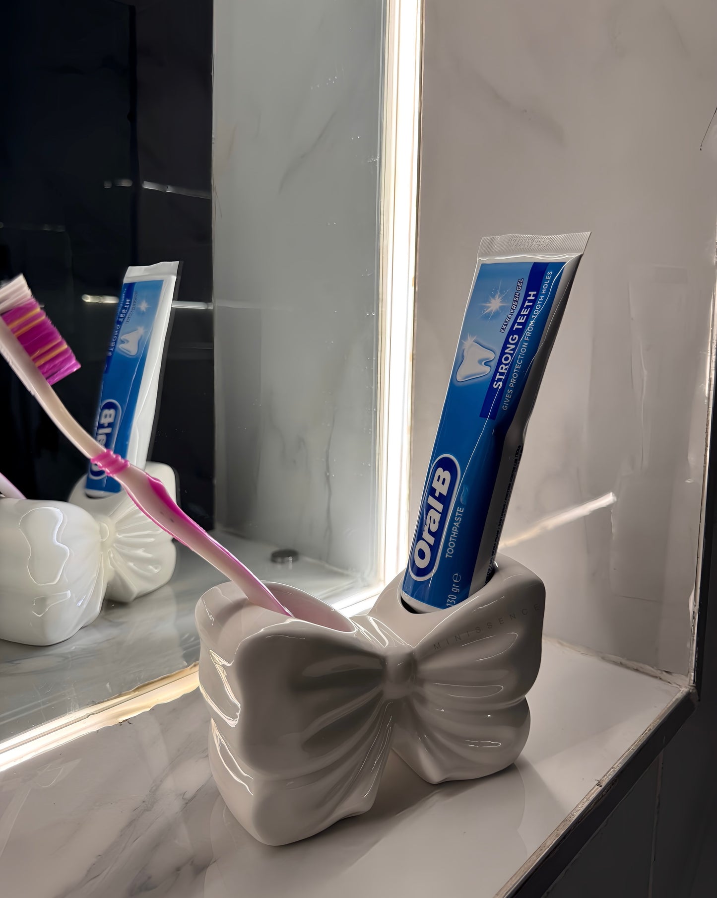 Bow Toothbrush & Paste Holder